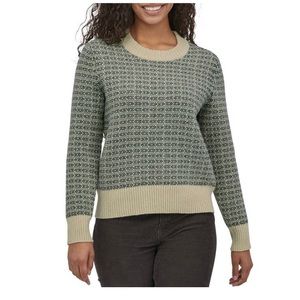 Patagonia recycled wool winter sweater. Like new Worn once.
